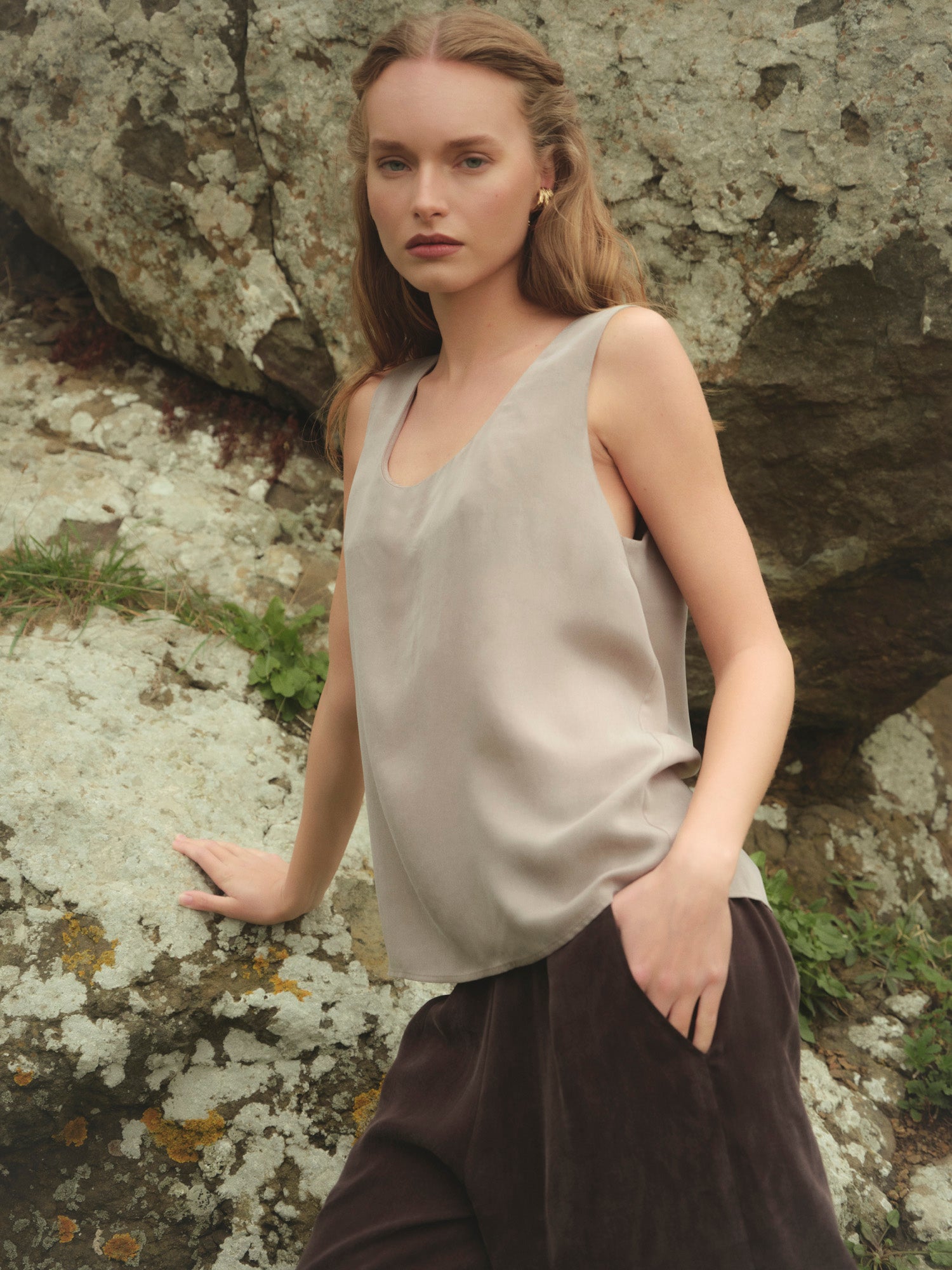 Aeris Crew Neck Tank Top