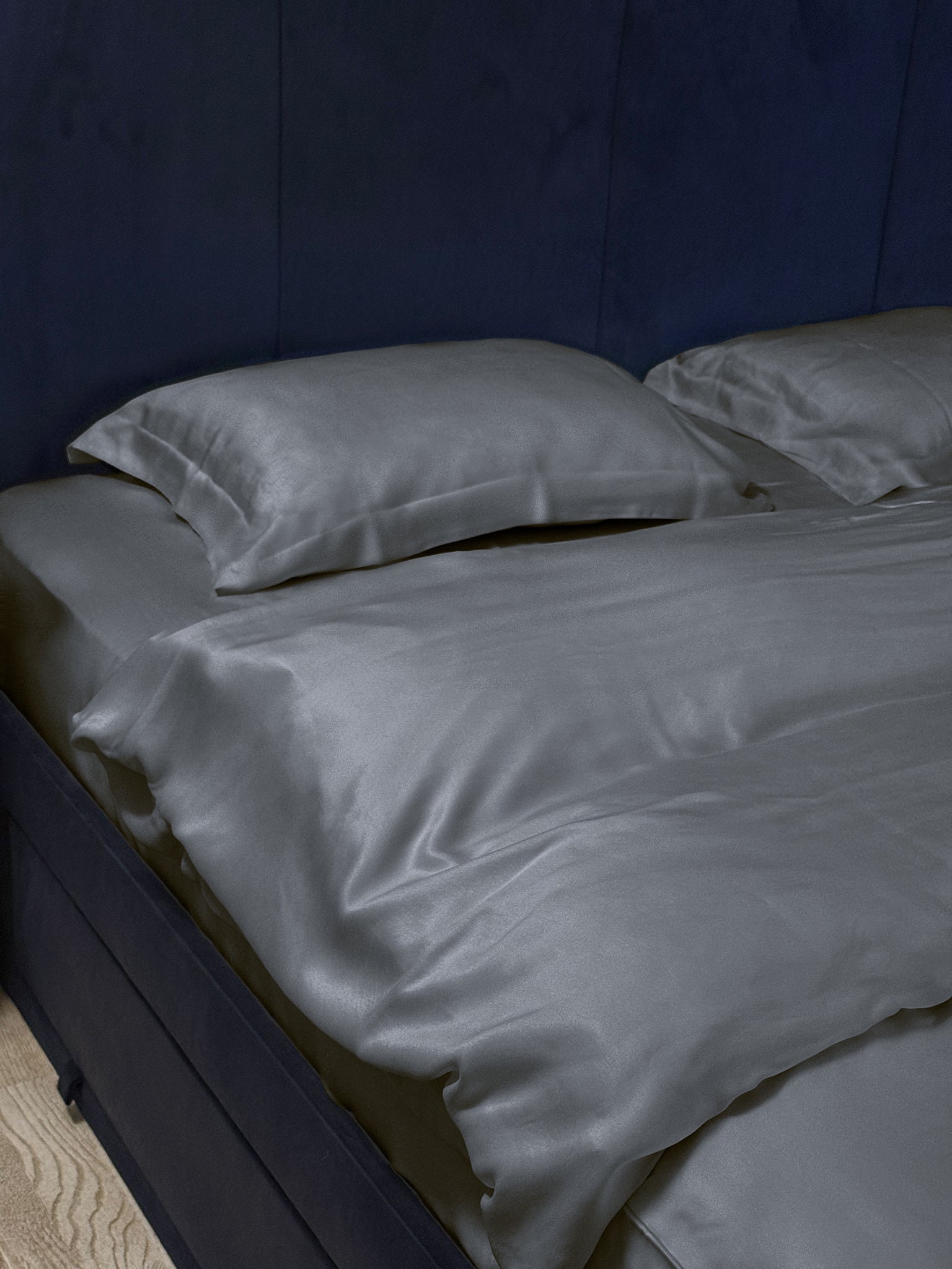 The Signature Antrasit Vegan Silk® Nevresim Takımı